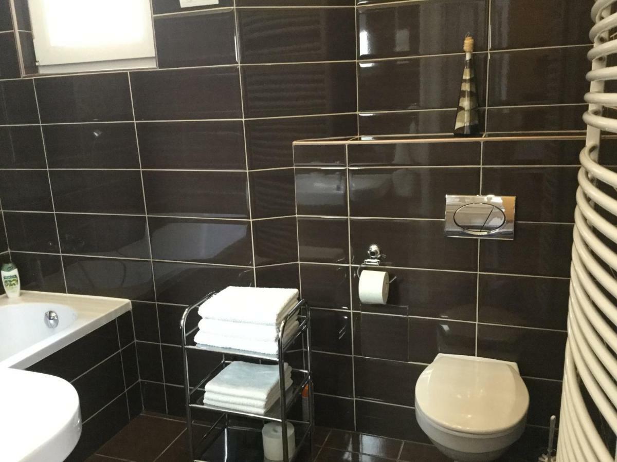 Adam'S Flat Apartment Budapest Ngoại thất bức ảnh